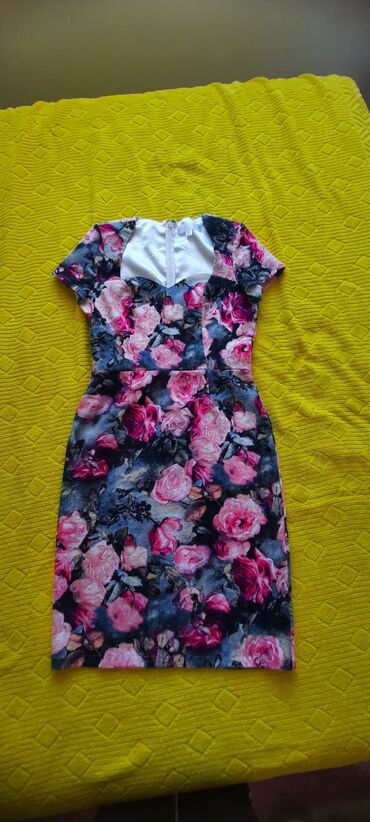 haljine cvetne: M (EU 38), bоја - Šareno, Drugi stil