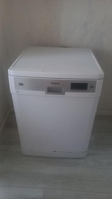Blomberg qabyuyan maşın - Tam ölçülü, sərbəst quraşdırılan model -