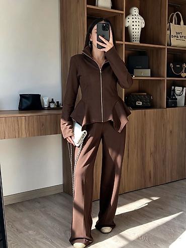 xl: Odlican kompletic
3500din
S M L XL — 10