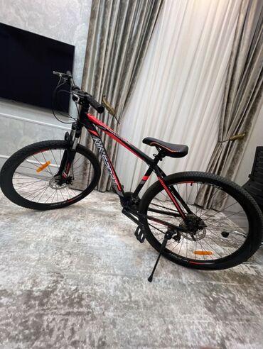 Şəhər velosipedləri: Yeni Şəhər velosipedi Adidas, 29", sürətlərin sayı: 8, Ünvandan götürmə, Pulsuz çatdırılma, Rayonlara çatdırılma