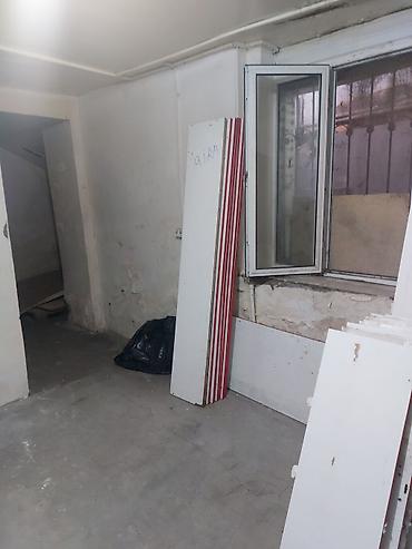 1 комната квартира снять: 28 may m yaxın podval kirayə verilir.Sklad və s. yararlıdı — 5
