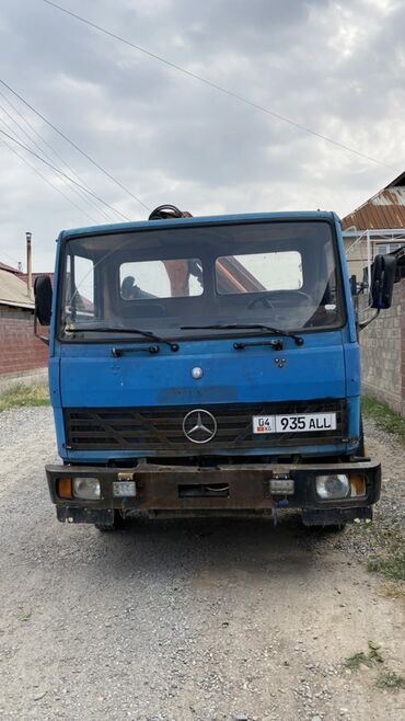 Грузовики: Грузовик, Mercedes-Benz, Стандарт, 6 т at lalafo.kg — 2 Грузовики: Грузовик, Mercedes-Benz, Стандарт, 6 т — 2