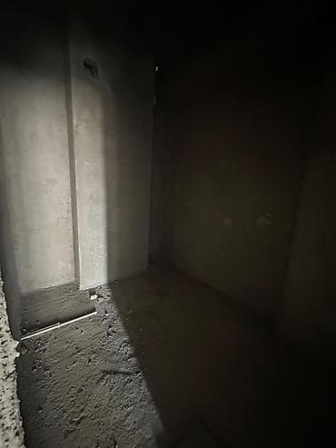 продаю повильен: 3 комнаты, 136 м², Ак-Кеме Элитка, 8 этаж, ПСО (под самоотделку) — 5