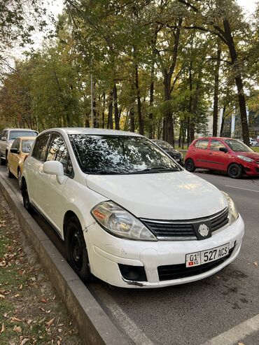 куплю машину в рассрочку бишкек: Nissan Tiida: 2006 г., 2 л, Механика, Бензин, Хэтчбэк