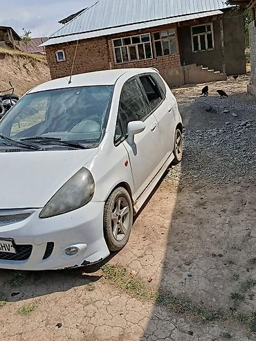 bud e9: Honda Fit: 2002 г., Механика, Бензин, Хэтчбэк — 4