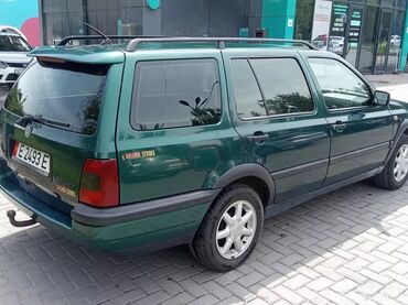 гаражная распродажа: Volkswagen Golf Variant: 1995 г., 1.8 л, Механика, Бензин, Универсал