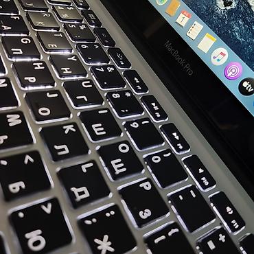 macbook pro m3: Makbuk pro 13/core i5/Ram 8GB/SSD 256 Şəkillərdə görünən, gözəl — 2