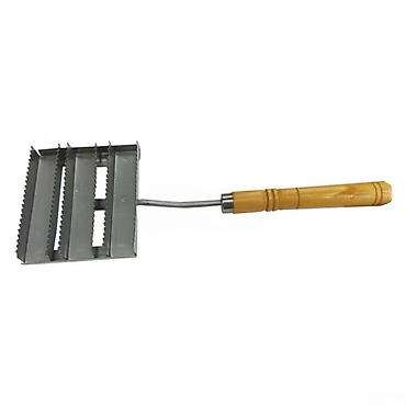 Qaşov taxta dəstəkli Taxta Dəstəkli Metal Qaşov – Heyvanlara Qulluq