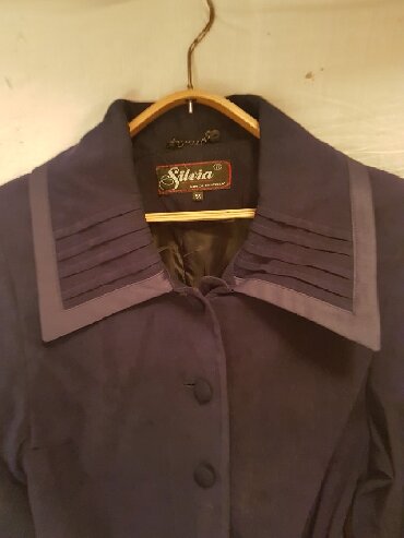 Paltolar: ● P L A Ş - Qadın üçün ● Italiya istehsalı. Ölçüsü - 48 - — 4