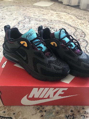 Продаю новые NIKE AIR 200. Привезенные со штатов! Куплены на скидке, ц