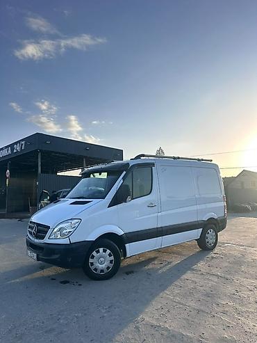 Транспорт: Mercedes-Benz Sprinter фургон (короткая база, средняя крыша), белый — 4