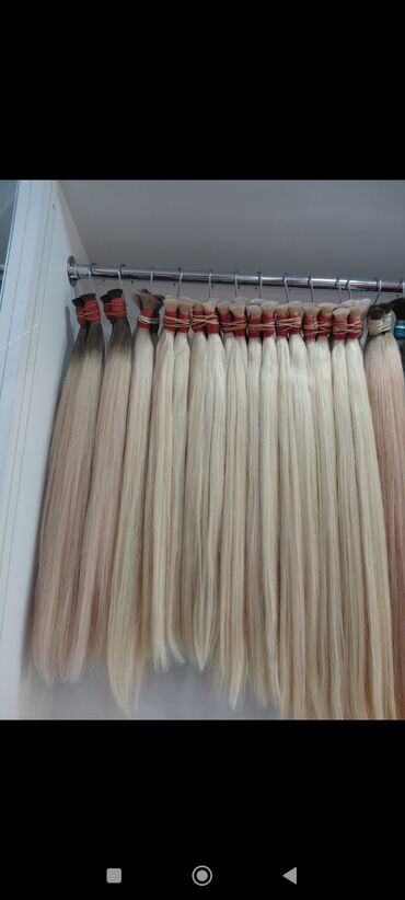 Təbii saçlar, pariklər: Qaynaq saçlar, Təbii — 2