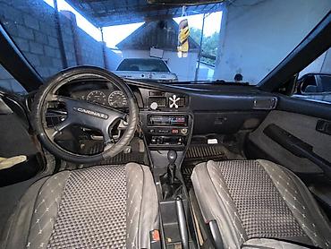 mini jack: Toyota Carina: 1989 г., 1.6 л, Механика, Бензин, Седан — 1