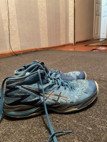 мужская обувь зима: Мужские кроссовки, 42, Asics, Б/у, цвет - Голубой