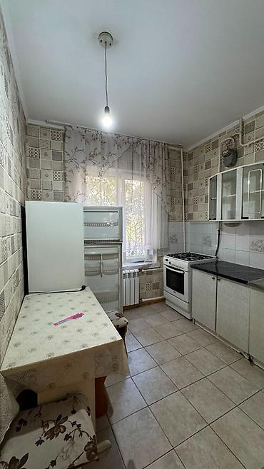 50: 2 комнаты, 50 м², Аламедин-1 мкр 105 серия, 1 этаж, Старый ремонт — 3