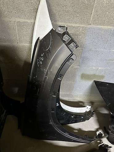 Крылья и комплектующие: Передние крылья для легковых автомобилей — большой выбор. Крыло — 11