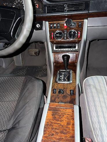 разбор мерседес т1 сапог: Mercedes-Benz W124: 1992 г., 2.3 л, Автомат, Бензин, Универсал — 7