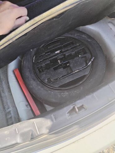 Dongfeng: Dongfeng S30: 1.6 l | 2014 il 400 km Sedan — 1