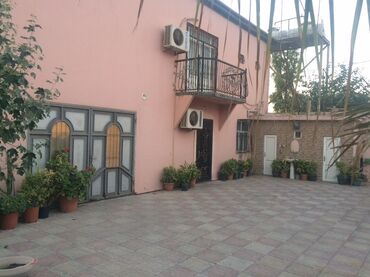 Maye divar kağızları: Qaraj qapisi satilir
