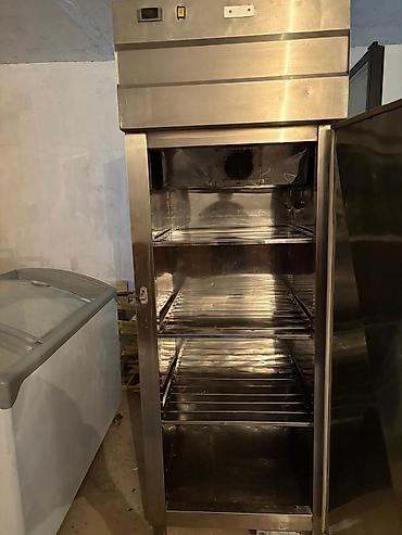 Digər soyuducu avadanlığı: *SEVA XİRDALAN* Restoran tipli şkaf soyuducu satilir. Nerj materialli — 1
