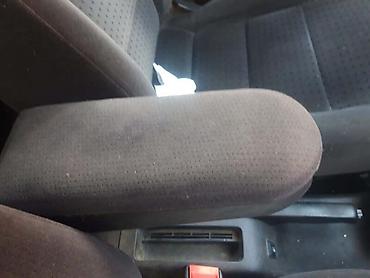marketplace auto: NASLON ZA RUKE ZA VOLKSWAGEN GOLF 4 | Naslon za ruke za Golfa 4 — 1