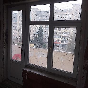 qapı plastik: TƏCİLİ SATILIR : 2 PVC pəncərə və 2 PVC pəncərə +balkon qapısı - — 2