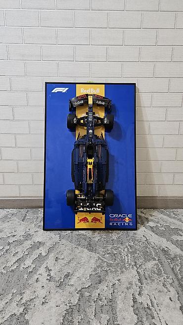 дрифт картинк: Настенное панно с объёмной моделью болида Формулы‑1 Oracle Red Bull — 3