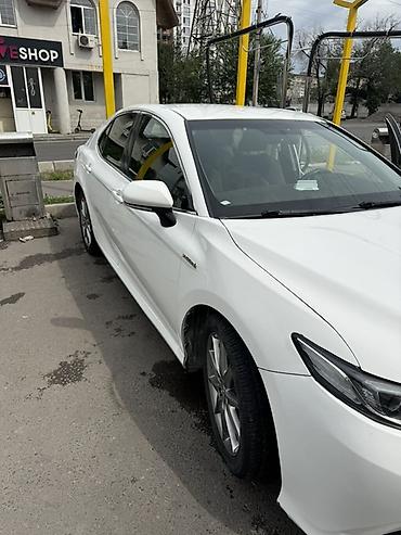 2025: Toyota Camry: 2018 г., 2.5 л, Автомат, Гибрид, Седан — 3