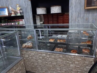 Biznes üçün program təminatı: Quru vitrin 700m ölçü 2.70sm unvan Əhmədli. SAMİRƏ