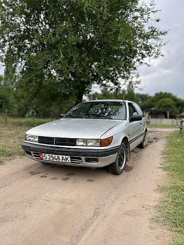 кастом мото: Mitsubishi Colt: 1989 г., 1.5 л, Механика, Бензин, Хэтчбэк — 4