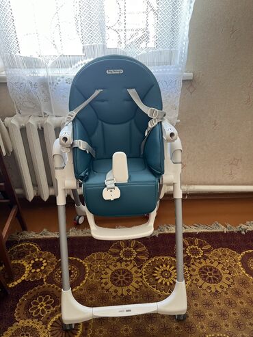 Стульчики для кормления: Стульчик для кормления, Б/у, Peg perego, Пластик, Трансформер, цвет - Голубой, Самовывоз