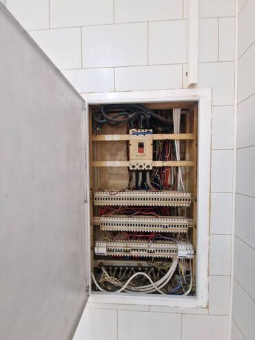 Kommersiya daşınmaz əmlakının satışı: Yasamal rayonu, “Tibb Kolleci” yaxınlığında, İnşaatçılar ilə 20 -da lalafo.az — 17 Kommersiya daşınmaz əmlakının satışı: Yasamal rayonu, “Tibb Kolleci” yaxınlığında, İnşaatçılar ilə 20 — 17