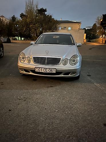 Mercedes-Benz: Mercedes-Benz 270: 2.7 l | 2002 il Sedan — 8