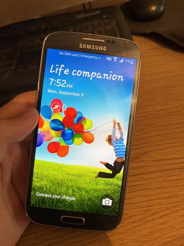 Samsung Galaxy S4, 16 ГБ, цвет - Черный, Сенсорный