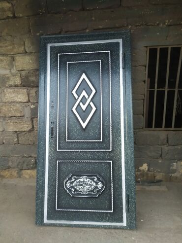 Giriş qapıları: Mənzil üçün Yeni Giriş qapısı Şəbəkə ilə, Zəmanətli, Pulsuz çatdırılma — 22