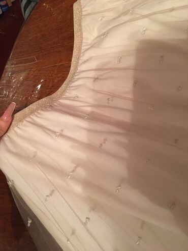 Ətəklər: Satilir 20m L razmer malamerka 2defe geyinildi lalafo.az -da Ətəklər: Satilir 20m L razmer malamerka 2defe geyinildi