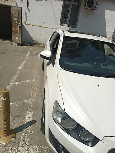 chevralet aveo: Chevrolet Aveo hatchback – ağ rəng - Kuzov: 5 qapılı hatchback, ağ — 3