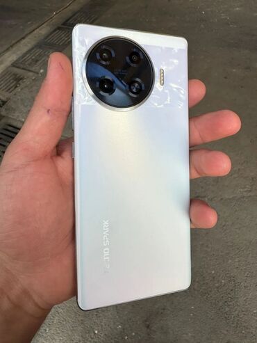 телефон fly ezzy 3: Tecno Spark 20 Pro, 256 ГБ, цвет - Белый