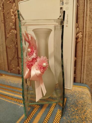 декоративные головы животных на стену: Hədiyyəlik suvenir vaza .Şüsə Dekor stolustu bəzək kimi istifadə