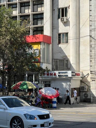 ахунбаева шота руставели: Сатам Дүкөн Бизнес-борбордо, 40 кв. м, Эски ремонт, Кондиционери менен, 1 кабат