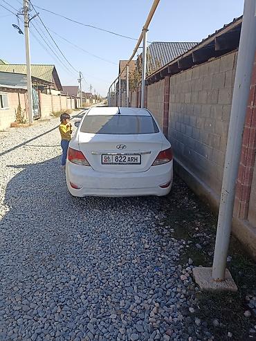 Hyundai Solaris: 2011 г., 1.6 л, Автомат, Бензин, Седан