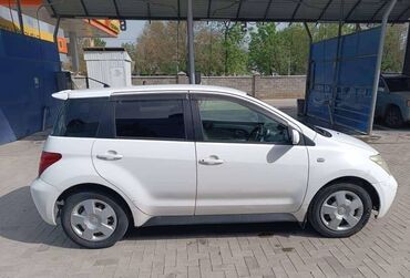 я ищу лада приора: Toyota ist: 2004 г., 1.5 л, Автомат, Бензин