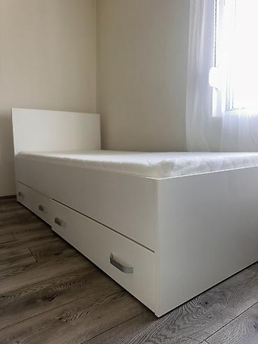 čile trenerka: Jednokrevetni krevet sa fiokama + dušek - Moderan, minimalistički — 1