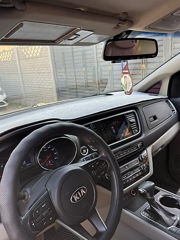 мини ман: Kia Carnival: 2018 г., 2 л, Автомат, Дизель, Минивэн — 7