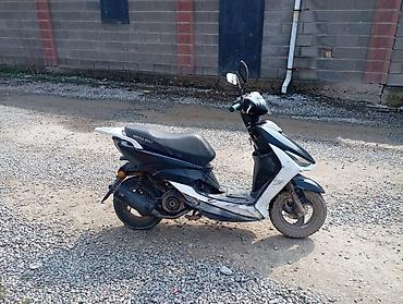 Скутеры: Скутер Beetle Bolt, черно-белый Описание:торг есть - Современный — 3