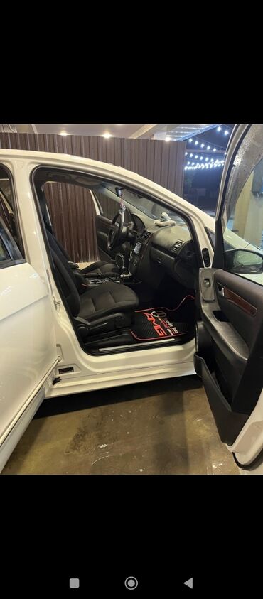 Mercedes-Benz: Mercedes-Benz A 170 – ağ rəng, 5 qapı, kompakt hetçbek. Avtomobil saz — 8