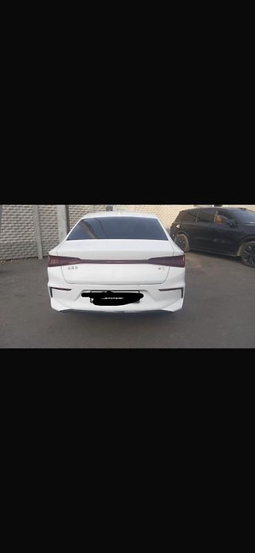 byd е2: BYD E3: 2020 г., Электромобиль, Седан — 2