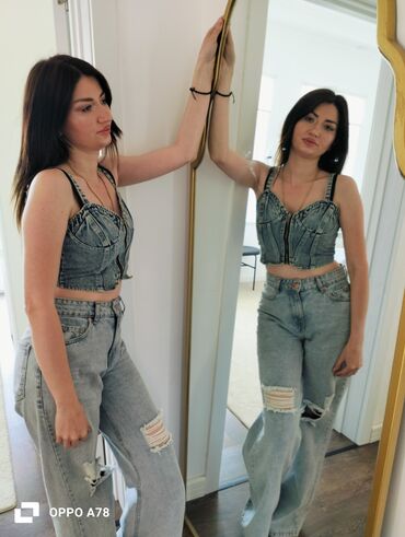 Satış məsləhətçiləri: Madel İş axtariram Mağazada paltar reklami ederem canlı acib Boy 168 — 15