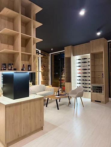 forma ideale vitrina kora: DRŽAČ ZA VINSKE FLAŠE LUX88 | Metalni plastificirani Kontakt telefon — 4