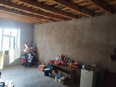 купить дом за 40000 долларов: Продаётся дом/часть дома с просторной планировкой и возможностью